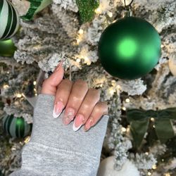 L’ami Nails - French tip with a twist