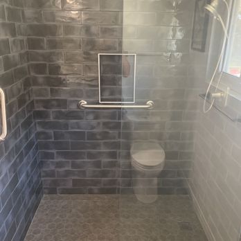Ambrosini Build - Shower door - General Contractors Near Me Ambrosini Build - Shower door - General Contractors Near Me