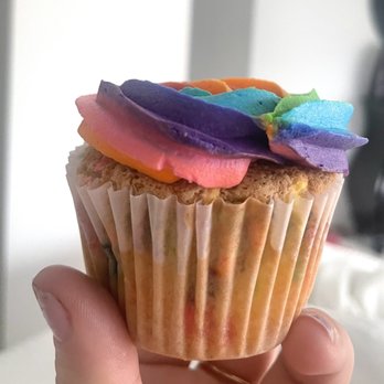 C'est Si Bon Bakery - Bakeries Near Me - San Jose, California