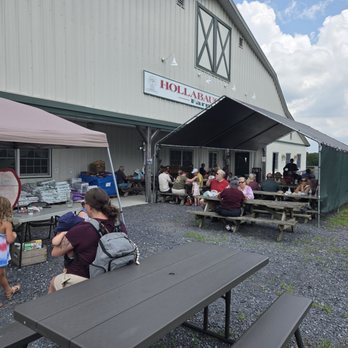 Hollabaugh Bros - Farmers Market Near Me - Biglerville, Pennsylvania