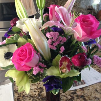 Blooming Events Florist - Roses, peonies and casablanca lilies - Florists Near Me - Palm Desert, California