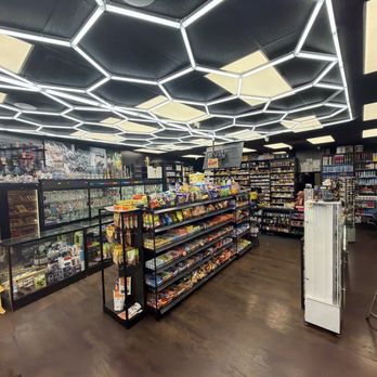 Cozy Cloud Smoke Shop - Tobacco Shops Near Me - Long Beach, California Cozy Cloud Smoke Shop - Tobacco Shops Near Me - Long Beach, California