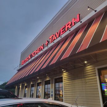 Red's Kitchen + Tavern - American Near Me - Peabody, Massachusetts Red's Kitchen + Tavern - American Near Me - Peabody, Massachusetts