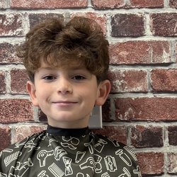 Nelson Barber and Salon - NELSON OWNER DO HAIR CUT FOR KIDS