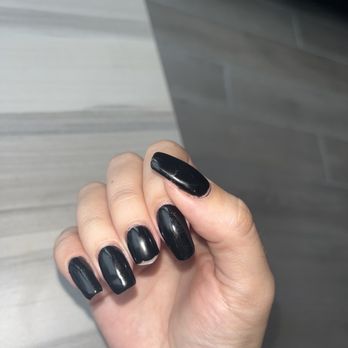 GD Beauty Salon - my nails after not even a week - Nail Salons Near Me - Miami, Florida