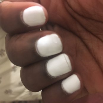 Barry's Beauty Bar Queens - 3 hours post gel manicure, the gel is cracking! - Day Spas Near Me - Rosedale, New York