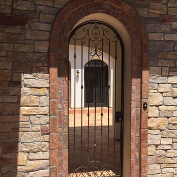 Capitol Iron - Courtyard gate - General Contractors Near Me