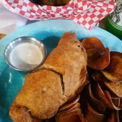 Blue Marble Pub - Panino with sweet potato chips and fried pickle chips