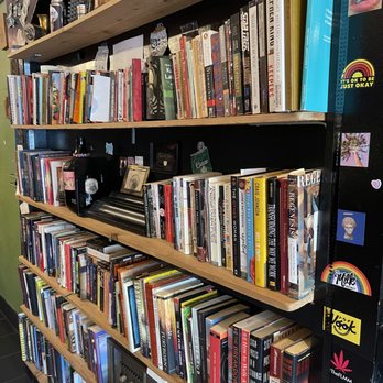 The Nook on Robinson - Books on a Shelf - Wine Bars Near Me - Orlando, Florida The Nook on Robinson - Books on a Shelf - Wine Bars Near Me - Orlando, Florida