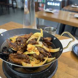 Braised Pig Intestines W. Assorted Veg. 大肠香锅