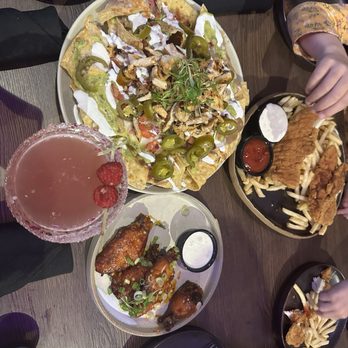 Zama - Chili lime wings  nachos Sugar baby cocktail (valentines edition) - Lounges Near Me - Fullerton, California