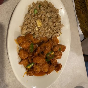 Le's Place - General Tso's Chicken-- my companion's choice, rated 5-Stars - Sushi Bars Near Me - Ocean Springs, Mississippi Le's Place - General Tso's Chicken-- my companion's choice, rated 5-Stars - Sushi Bars Near Me - Ocean Springs, Mississippi