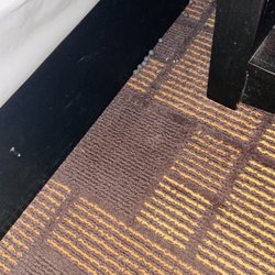 Days Inn by Wyndham Iselin / Woodbridge - Rat shit