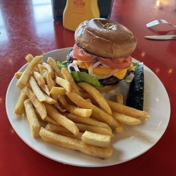 Masonry Cafe Catering - Yummy Burger - Caterers Near Me - Dupont, Washington Masonry Cafe Catering - Yummy Burger - Caterers Near Me - Dupont, Washington