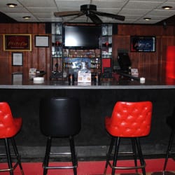 Chilly's Hot Spot - Have a seat
