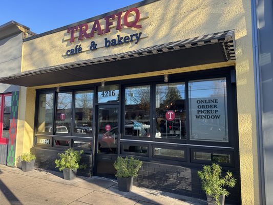 Trafiq Cafe & Bakery by null