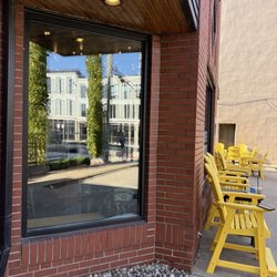 Coffee Crossing - Exterior