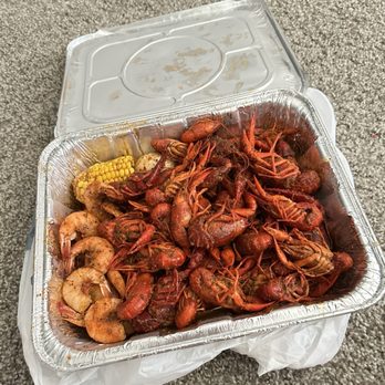 BB's Tex-Orleans - Crawfish. Shrimp. Potatoes. Corn. Egg. - Cajun/Creole Near Me - Houston, Texas