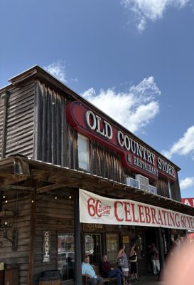 Brooks Shaw's Old Country Store by null