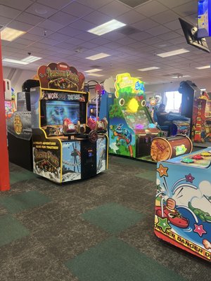 Chuck E. Cheese by null