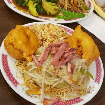 Dragon Garden Restaurant - Chinese Near Me - Dinuba, California Dragon Garden Restaurant - Chinese Near Me - Dinuba, California