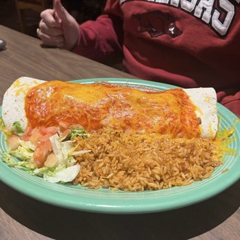 El Pinto - Carne Adovada Burrito Plate - New Mexican Cuisine Near Me - Albuquerque, New Mexico