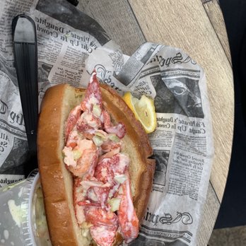 DJ's Clam Shack - Lobster roll yum - Seafood Near Me - Key West, Florida