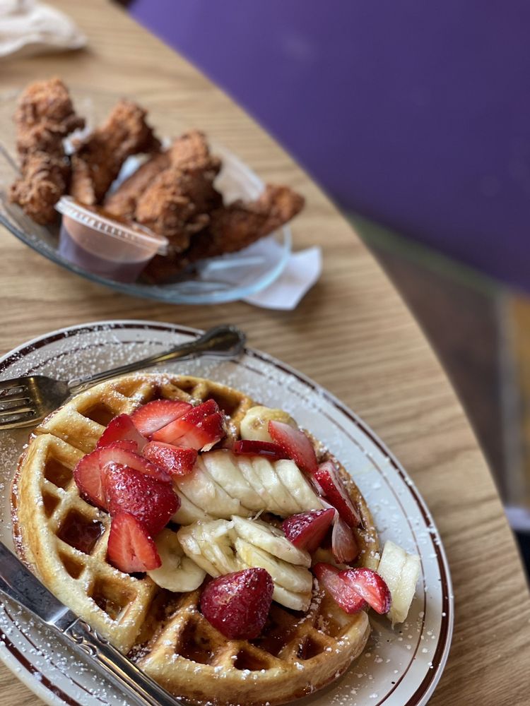 Food from Funk 'n Waffles