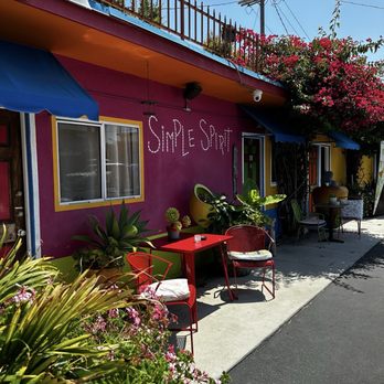 Villa Brasil Motel - Exterior of the motel - Hotels Near Me - Los Angeles, California Villa Brasil Motel - Exterior of the motel - Hotels Near Me - Los Angeles, California