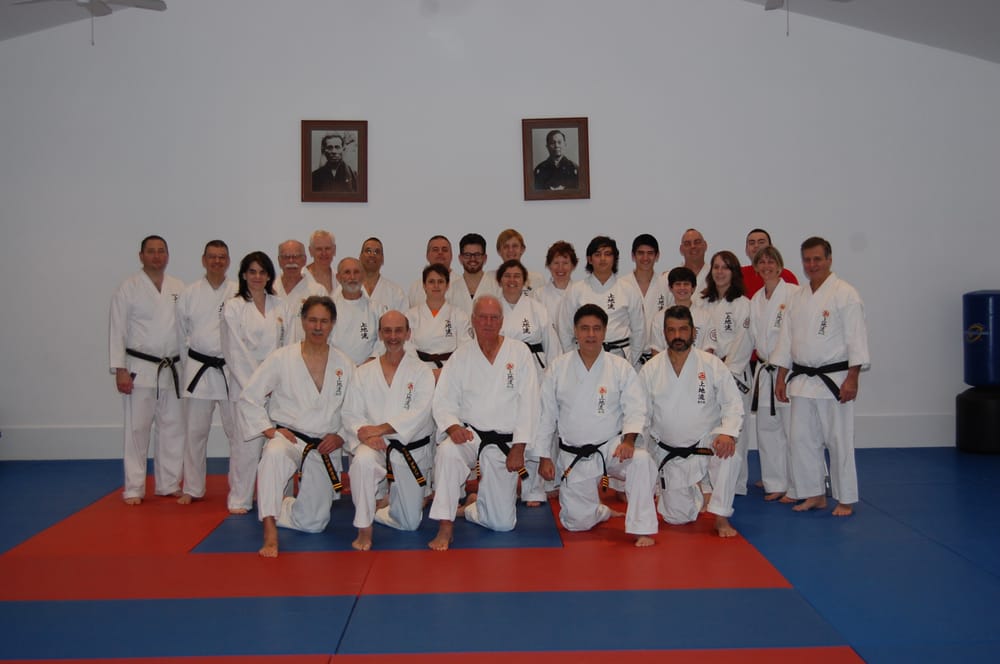 Luth's Family Karate Logo