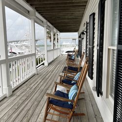 City Kitchen - Outside porch