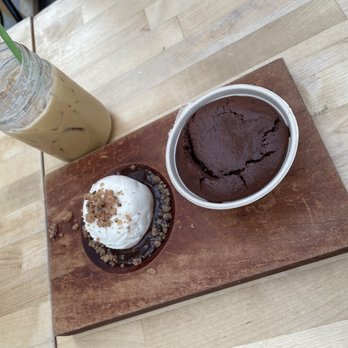 Hot Cakes - Ballard - Dark Decadence Molten Cake and Cubano coffee soda - Desserts Near Me - Seattle, Washington Hot Cakes - Ballard - Dark Decadence Molten Cake and Cubano coffee soda - Desserts Near Me - Seattle, Washington