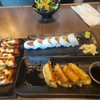Kobashi Ramen & Curry - Some of the extra food item, gyoza-spicy tuna roll- rice crokets with spicy tuna. Also the salad in the back. - Ramen Near Me - Las Vegas, Nevada Kobashi Ramen & Curry - Some of the extra food item, gyoza-spicy tuna roll- rice crokets with spicy tuna. Also the salad in the back. - Ramen Near Me - Las Vegas, Nevada