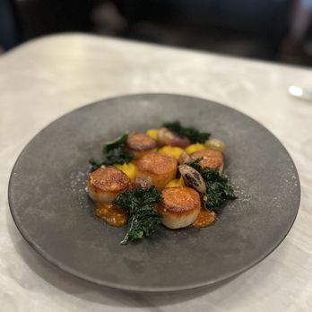 Senia - Cocktail Bars Near Me - Honolulu, Hawaii