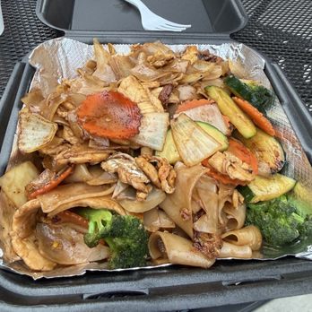 Thai Better - N2. Pad see ew - Thai Near Me - Ogden, Utah