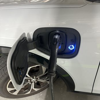 Budget Car Rental - Charging indicator - Car Rental Near Me - Maitland, Florida Budget Car Rental - Charging indicator - Car Rental Near Me - Maitland, Florida