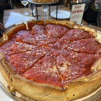 Giordano's - Chicago style deep pizza - Pizza Near Me - Chicago, Illinois Giordano's - Chicago style deep pizza - Pizza Near Me - Chicago, Illinois