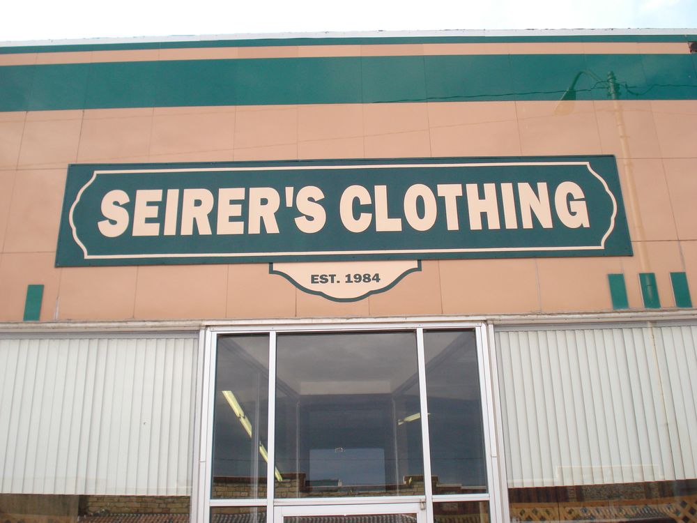Seirer's Clothing Logo
