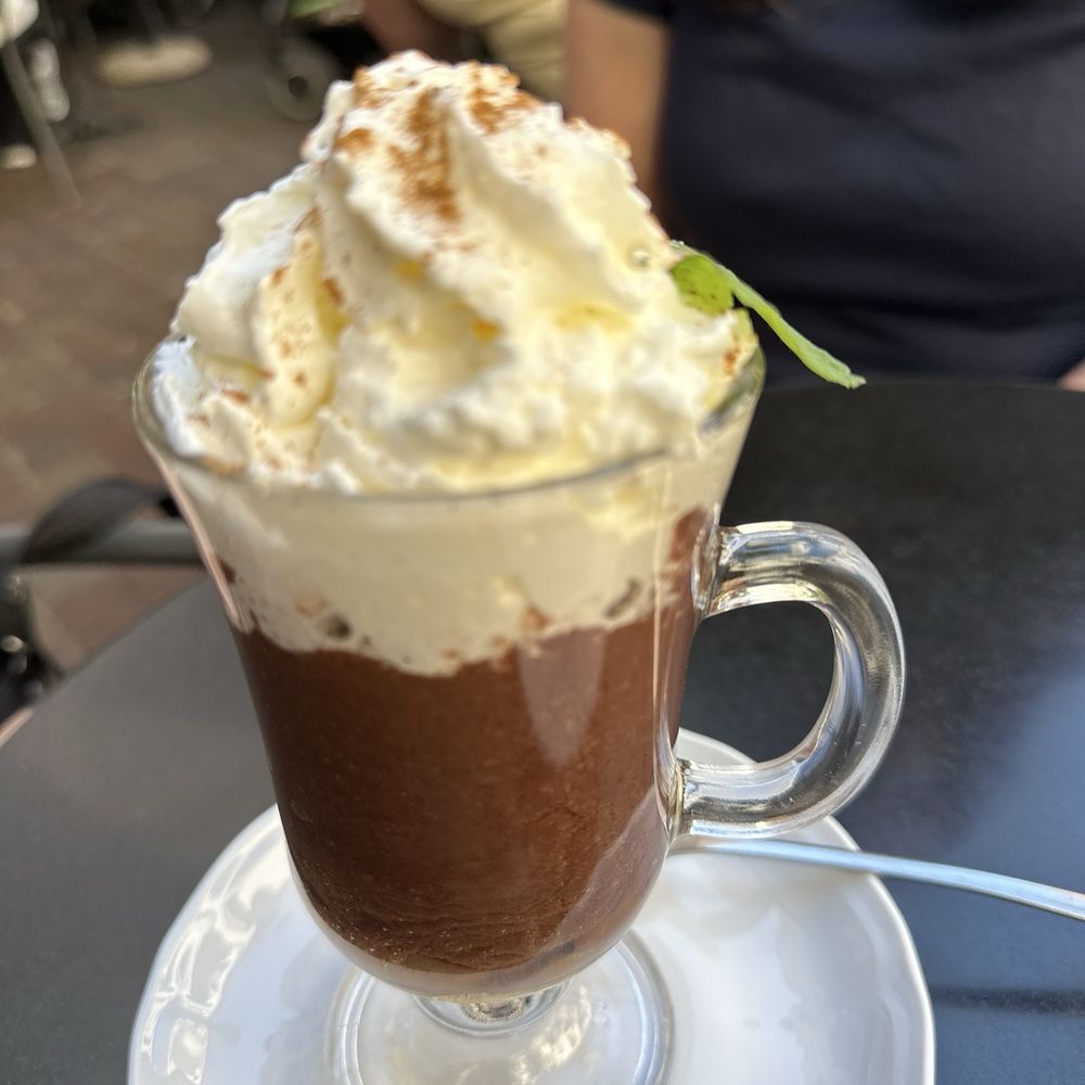 Camelot Cafe - Hot chocolate with orange - Cafes Near Me - Kraków, Massachusetts