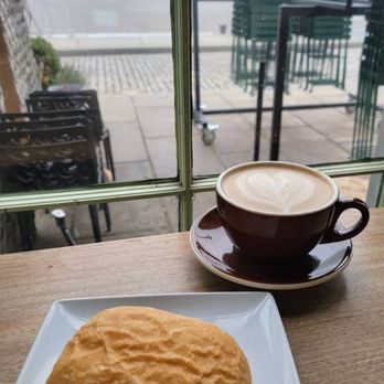 Pitango Bakery Cafe - Croissant sandwich and mocha - Cafes Near Me - Baltimore, Maryland