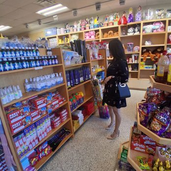 Que Candy - Candy Stores Near Me - Garden Grove, California