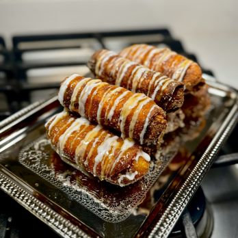 Khalanis Kitchen - Cinnamon Crunch Rolls - Soul Food Near Me Khalanis Kitchen - Cinnamon Crunch Rolls - Soul Food Near Me