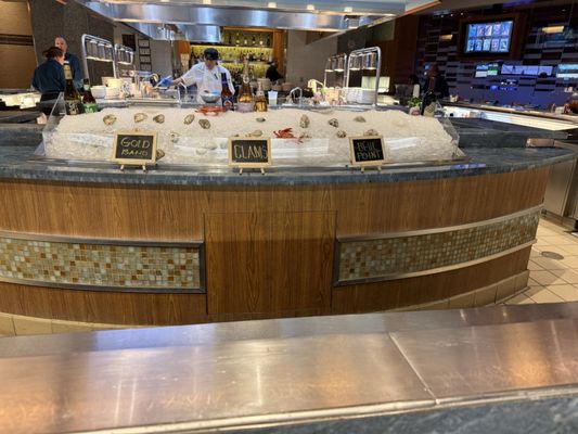 Tides Oyster Bar by null