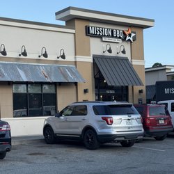 Mission Bbq - Outside