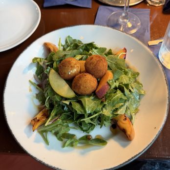 Chef Geoff's West End - Grilled peach salad - New American Near Me - Washington, DC, District of Columbia