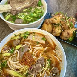 Bun Bo Hue, Pho Đặc Biệt Bun Bo Hue, Pho Đặc Biệt