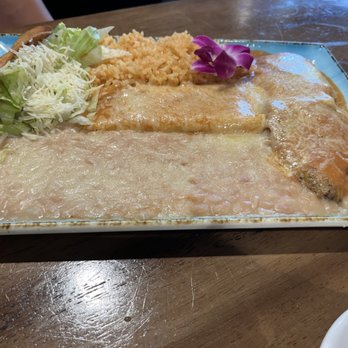 Mas Bella Restaurant & Lounge - Combination Plate - Mexican Near Me - Bakersfield, California Mas Bella Restaurant & Lounge - Combination Plate - Mexican Near Me - Bakersfield, California