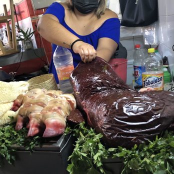 Mercado Benito Juárez - Cow liver - Farmers Market Near Me - Oaxaca, OAX