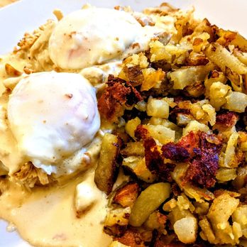 Mimosa - Chicken chorizo Benedict. - Breakfast & Brunch Near Me - Franklin, Wisconsin Mimosa - Chicken chorizo Benedict. - Breakfast & Brunch Near Me - Franklin, Wisconsin