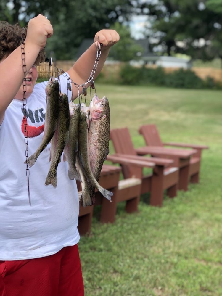 B&H TROUT FISHING AND BAIT SHOP Updated April 2024 27 Photos & 17